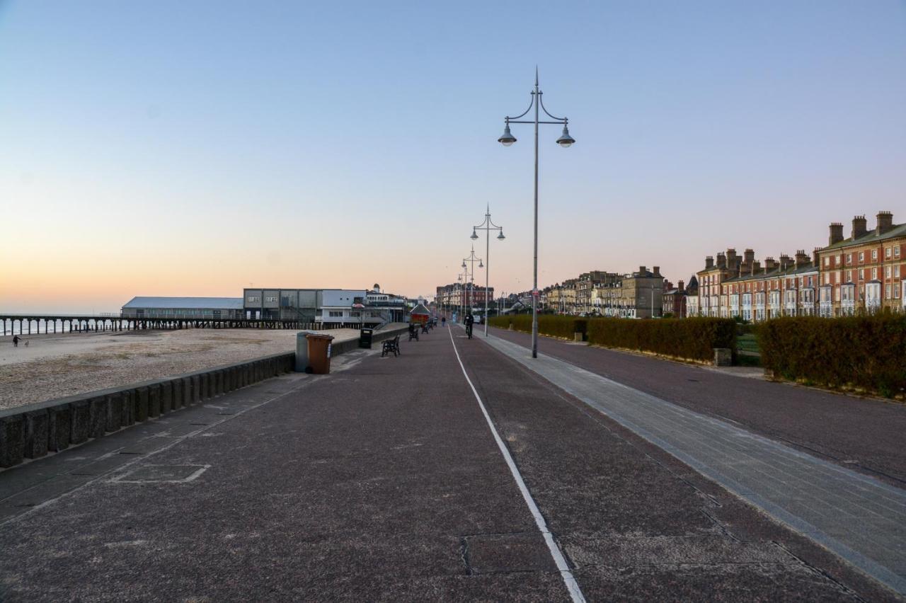 Sea Views Modern Two Bedroom Apartment Lowestoft Εξωτερικό φωτογραφία